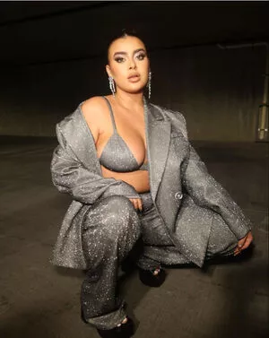 Kalani Hilliker / kalanihilliker nude photo #0098