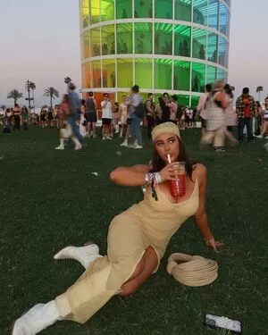 Kalani Hilliker / kalanihilliker nude photo #0140