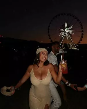 Kalani Hilliker / kalanihilliker nude photo #0143