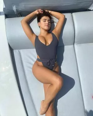 Kalani Hilliker / kalanihilliker nude photo #0230