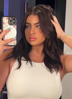 Kalani Hilliker / kalanihilliker nude photo #0257