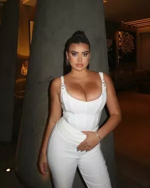 Kalani Hilliker / kalanihilliker nude photo #0262