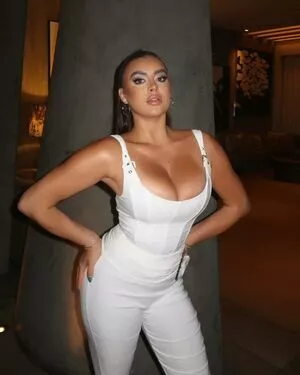 Kalani Hilliker / kalanihilliker nude photo #0263