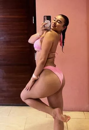 Kalani Hilliker / kalanihilliker nude photo #0271