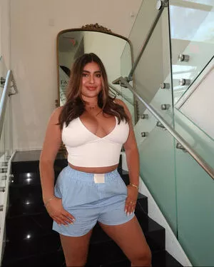 Kalani Hilliker / kalanihilliker nude photo #0502