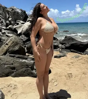 Kalani Hilliker / kalanihilliker nude photo #0663