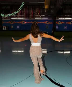 Kalani Hilliker / kalanihilliker nude photo #0748