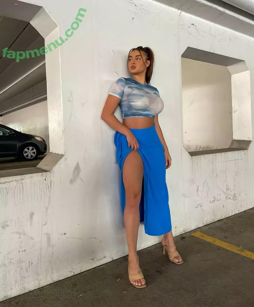 Kalani Hilliker nude photo #0007 (kalanihilliker)