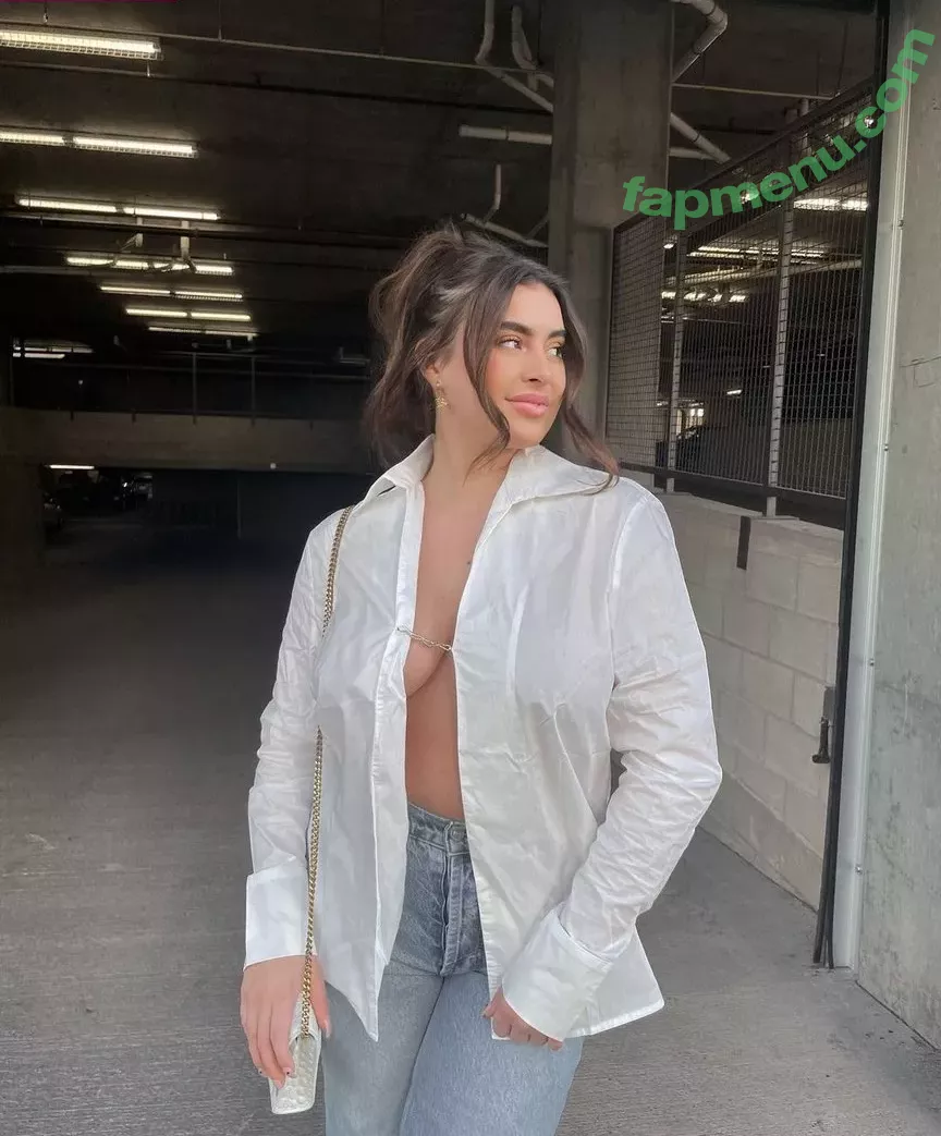 Kalani Hilliker nude photo #0018 (kalanihilliker)