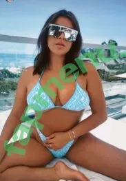 Kalani Hilliker nude photo #0024 (kalanihilliker)