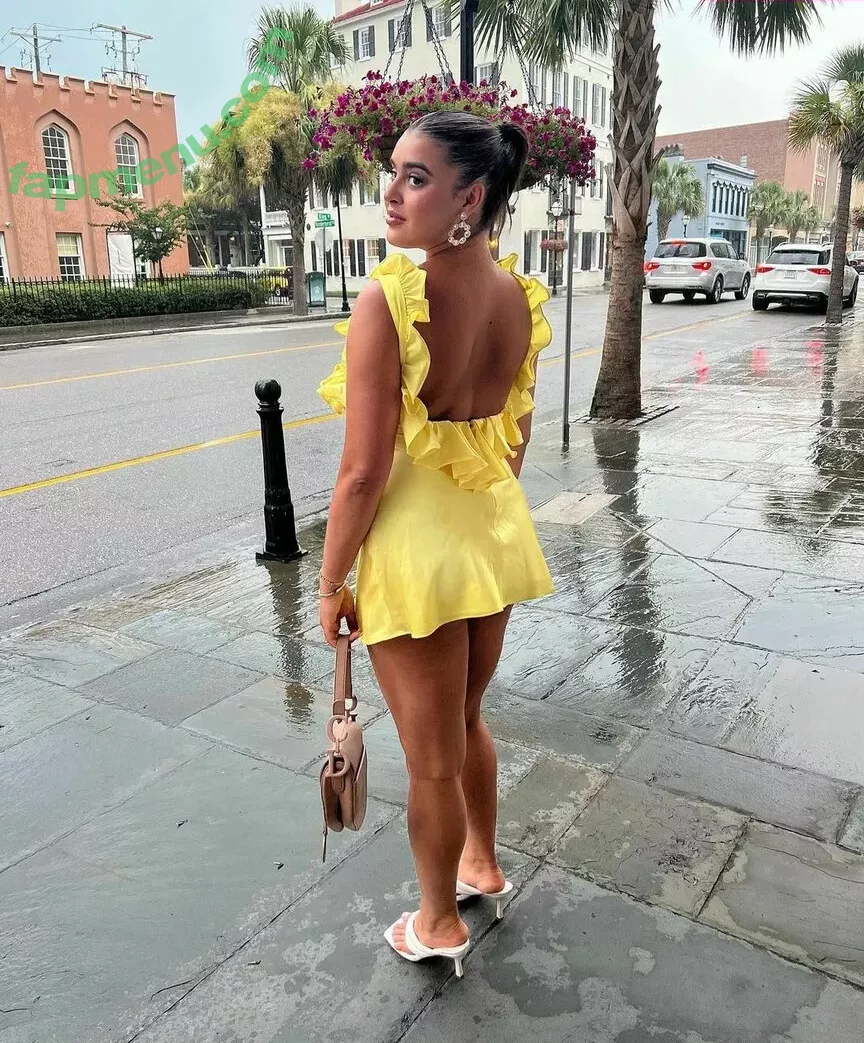 Kalani Hilliker nude photo #0042 (kalanihilliker)