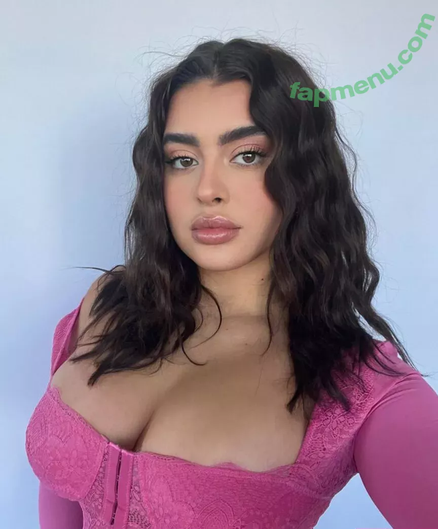 Kalani Hilliker nude photo #0077 (kalanihilliker)