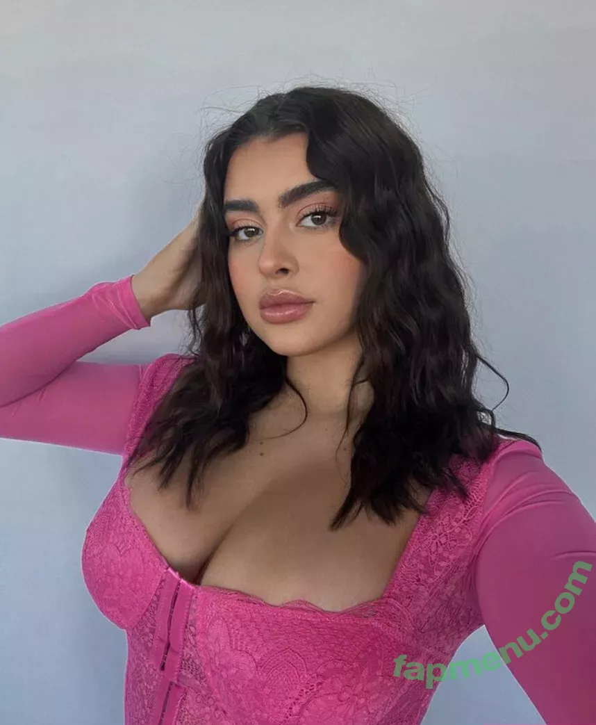 Kalani Hilliker nude photo #0078 (kalanihilliker)