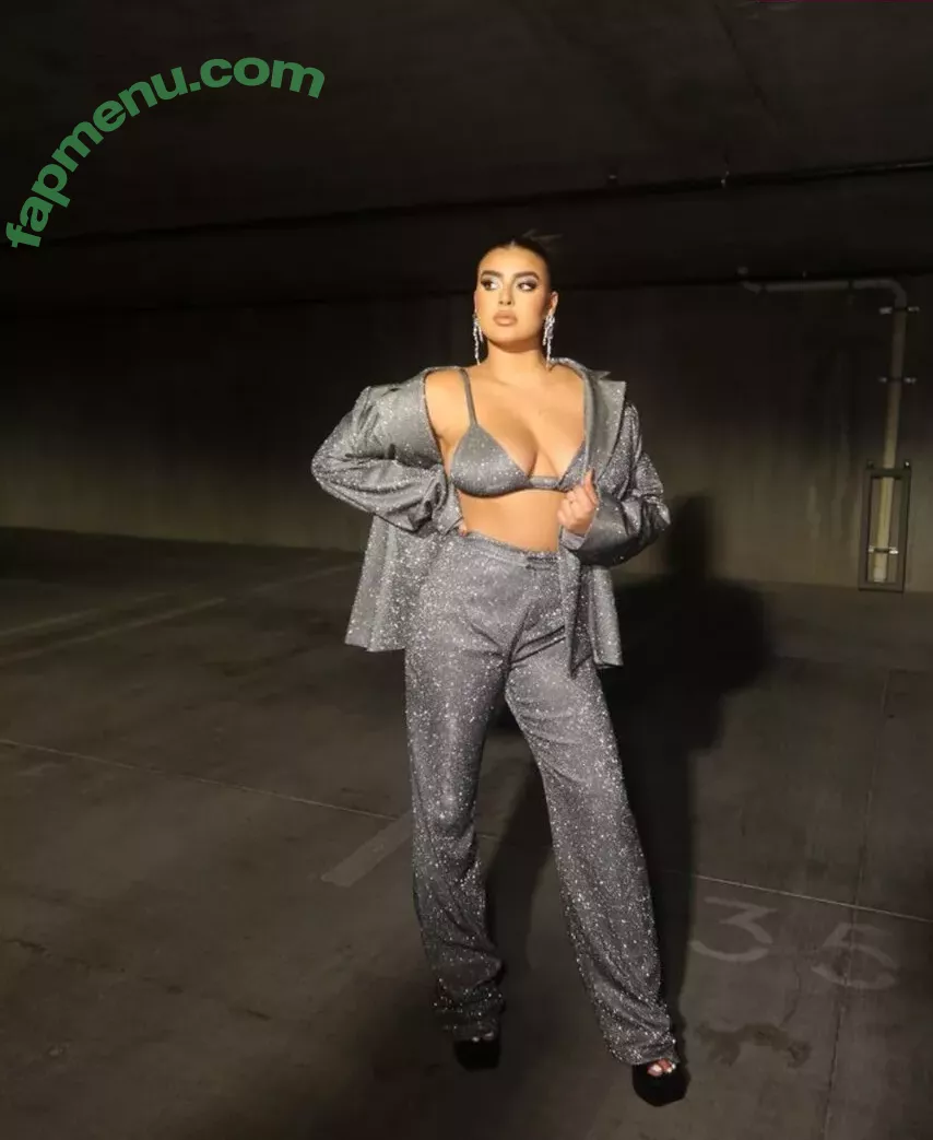 Kalani Hilliker nude photo #0101 (kalanihilliker)