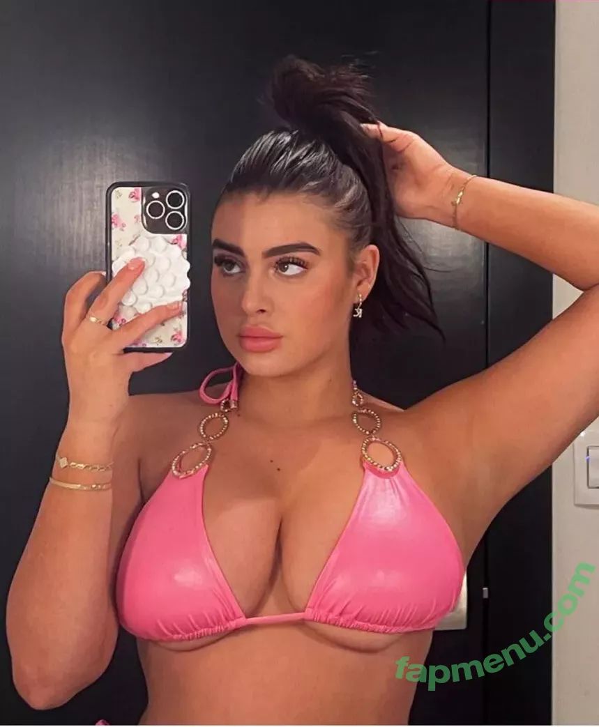 Kalani Hilliker nude photo #0118 (kalanihilliker)