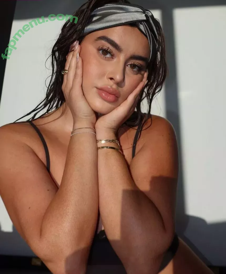 Kalani Hilliker nude photo #0132 (kalanihilliker)