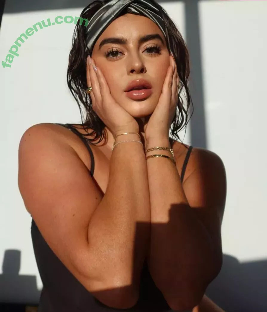 Kalani Hilliker nude photo #0133 (kalanihilliker)