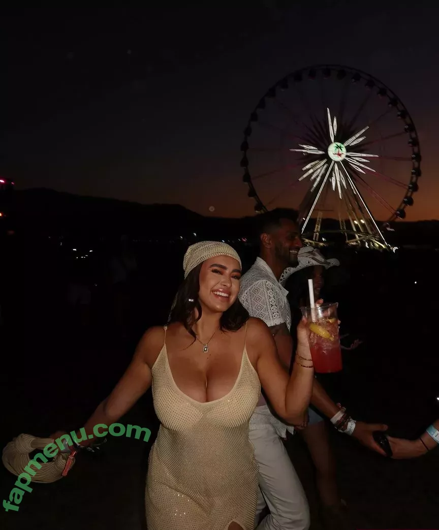 Kalani Hilliker nude photo #0143 (kalanihilliker)