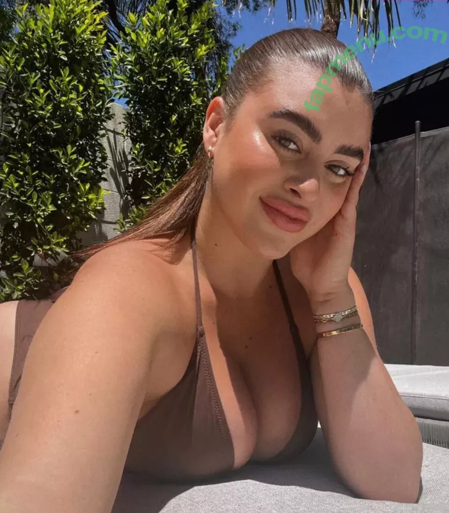 Kalani Hilliker nude photo #0172 (kalanihilliker)
