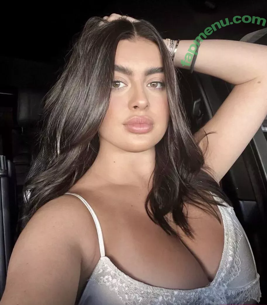 Kalani Hilliker nude photo #0175 (kalanihilliker)