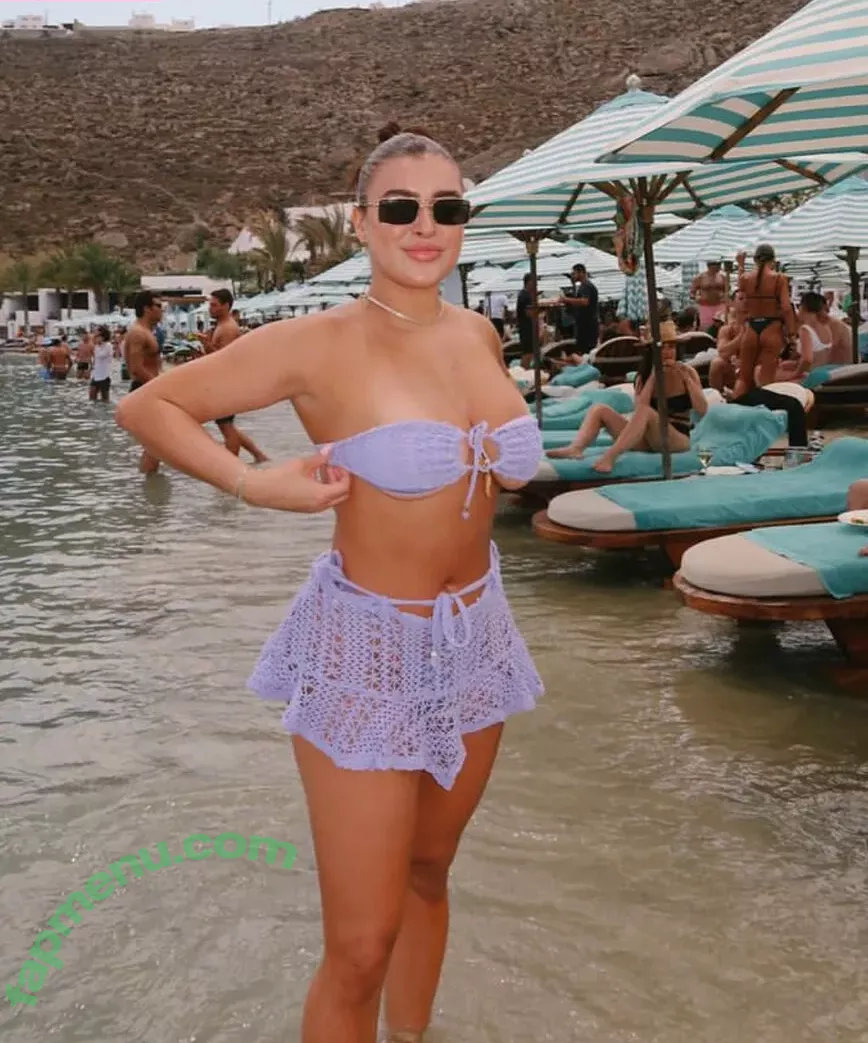 Kalani Hilliker nude photo #0247 (kalanihilliker)