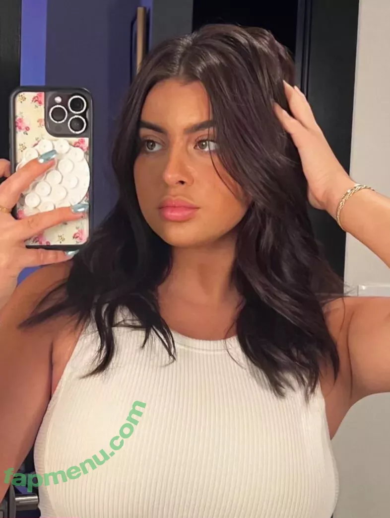 Kalani Hilliker nude photo #0257 (kalanihilliker)