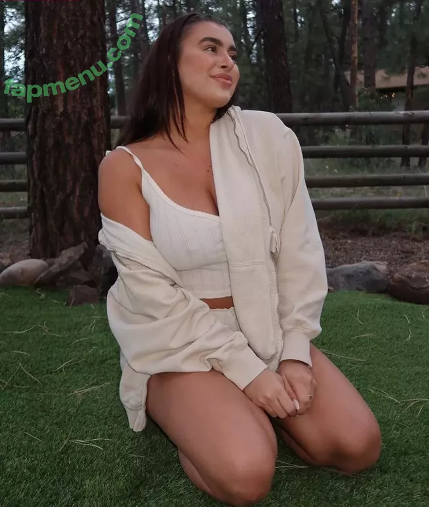 Kalani Hilliker nude photo #0302 (kalanihilliker)