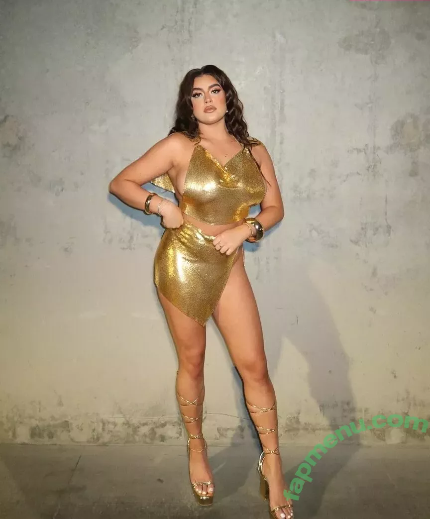 Kalani Hilliker nude photo #0317 (kalanihilliker)