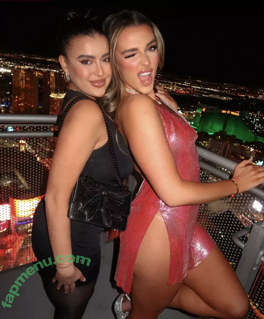 Kalani Hilliker nude photo #0363 (kalanihilliker)