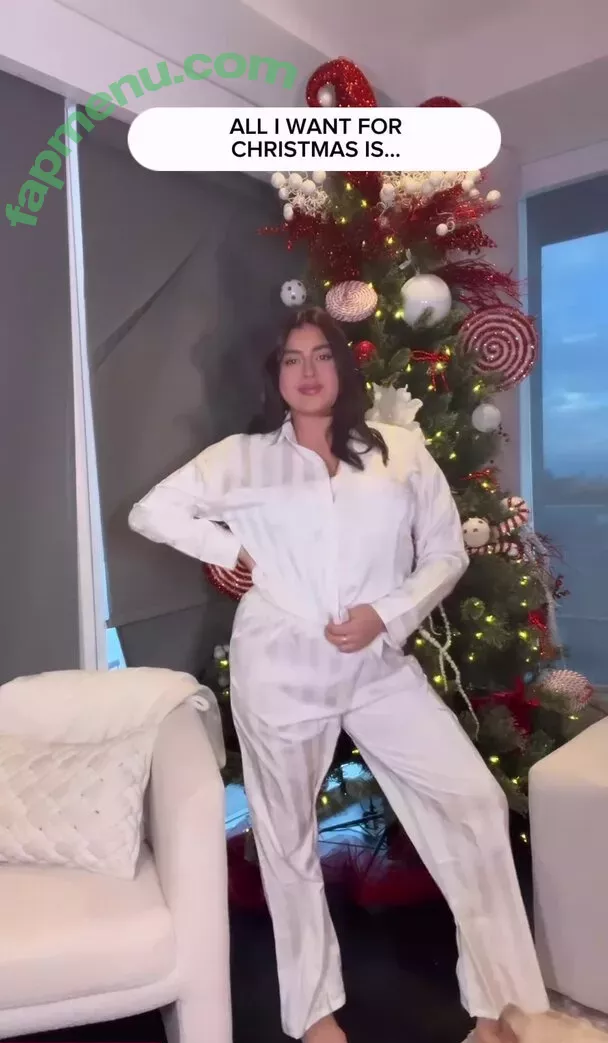 Kalani Hilliker nude photo #0366 (kalanihilliker)