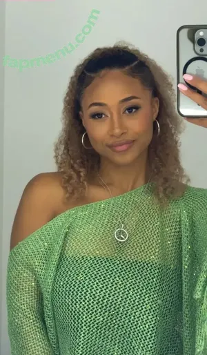 Kalani Rodgers / kalani_rodgers nude photo #0009