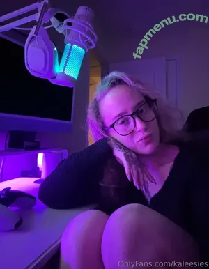 kaleesies / kaleyjf19 / khaleesiclarke nude photo #0070