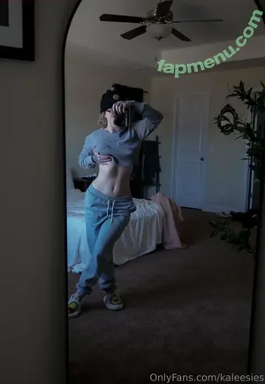 kaleesies / kaleyjf19 / khaleesiclarke nude photo #0071
