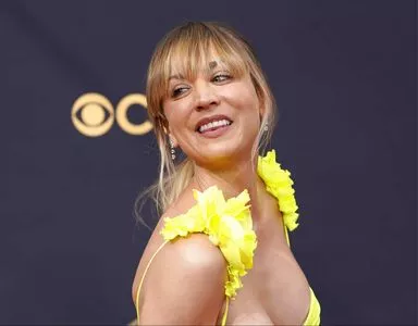 Kaley Cuoco / kaley_cuoco / kaleycuoco / kaleycuocodailynews nude photo #0116