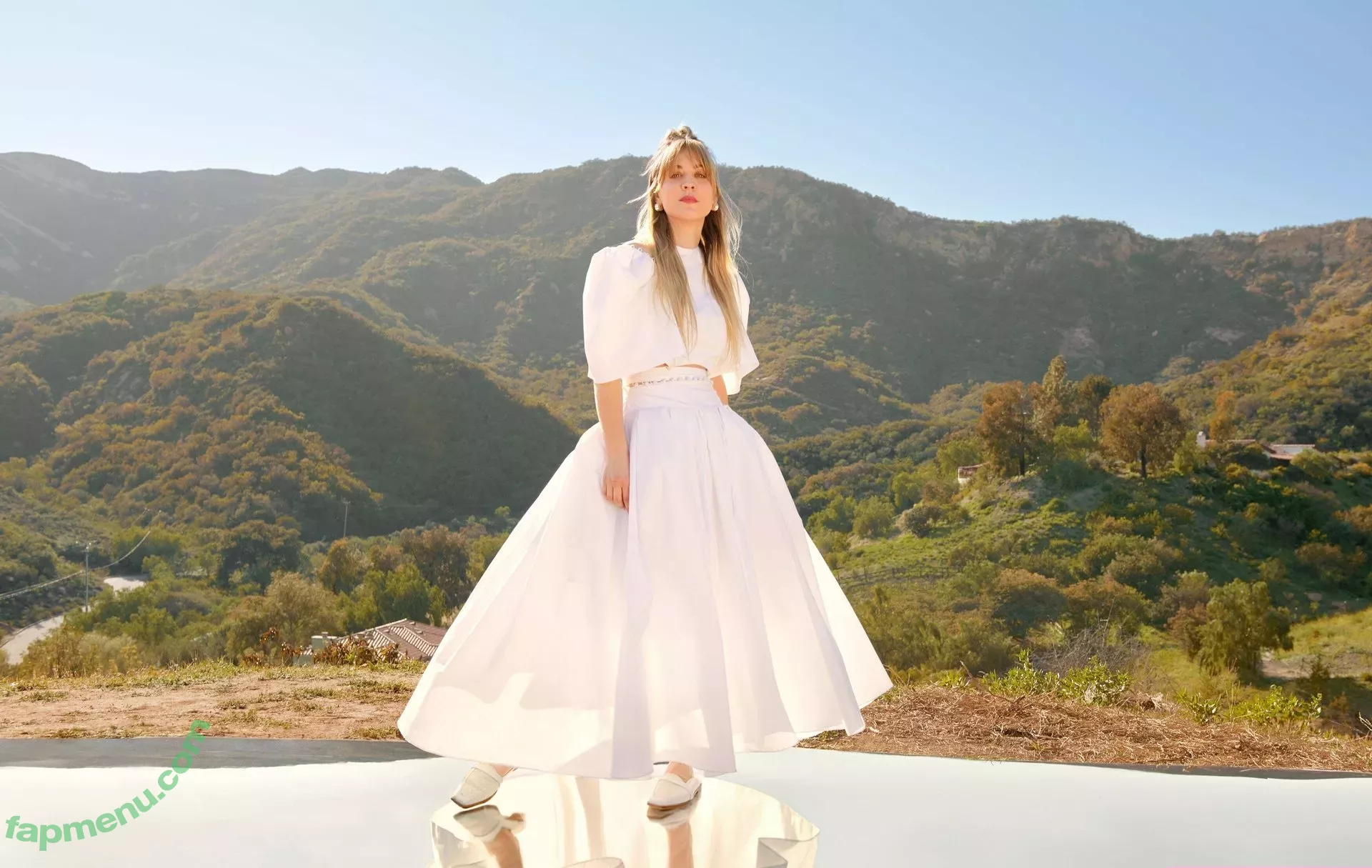 Kaley Cuoco nude photo #0182 (kaley_cuoco / kaleycuoco / kaleycuocodailynews)