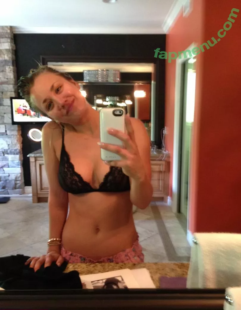 Kaley Cuoco nude photo #0202 (kaley_cuoco / kaleycuoco / kaleycuocodailynews)