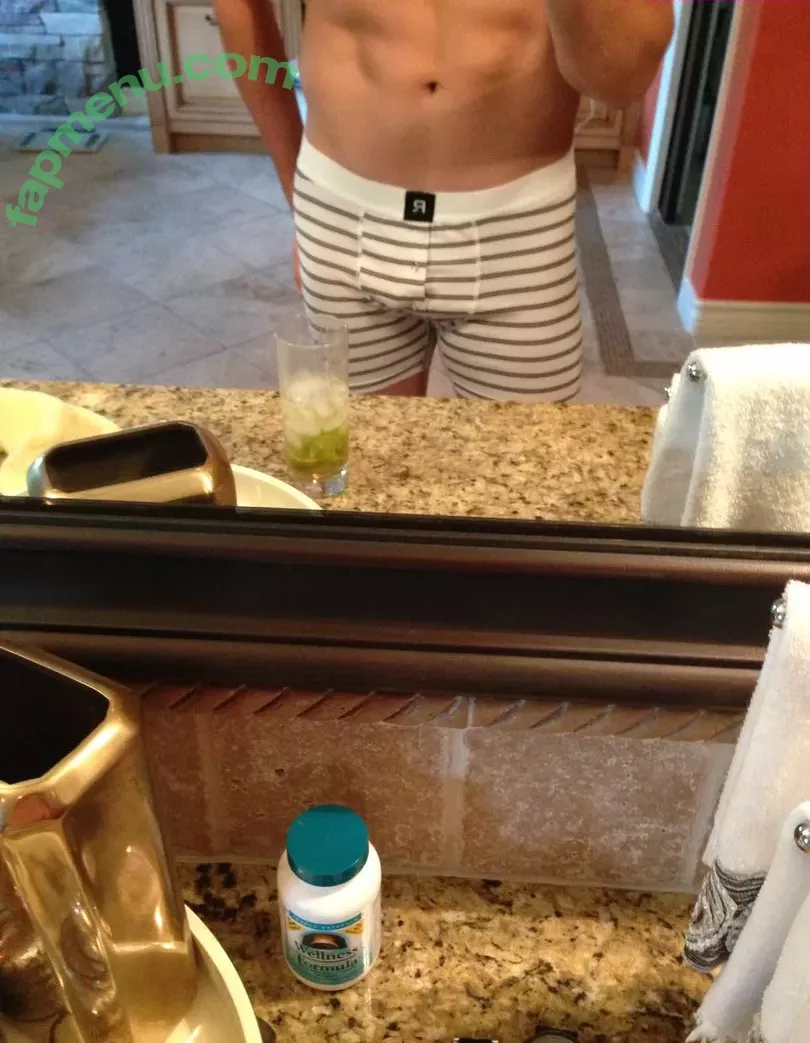 Kaley Cuoco nude photo #0206 (kaley_cuoco / kaleycuoco / kaleycuocodailynews)