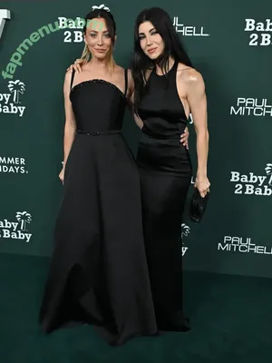 Kaley Cuoco / kaley_cuoco / kaleycuoco / kaleycuocodailynews nude photo #1527