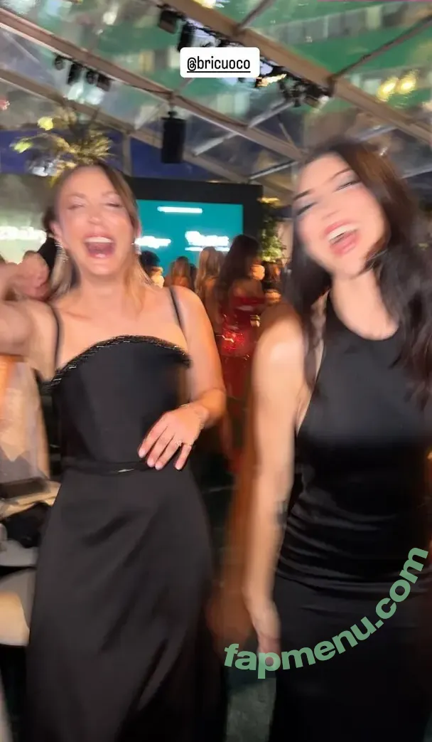 Kaley Cuoco nude photo #1539 (kaley_cuoco / kaleycuoco / kaleycuocodailynews)