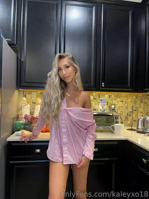 Kaleyxo18 / kayleygurlxoxo nude photo #0286