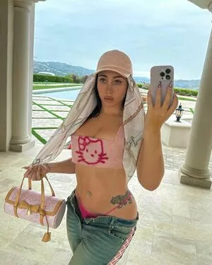 Kali Uchis / kaliuchis nude photo #0095