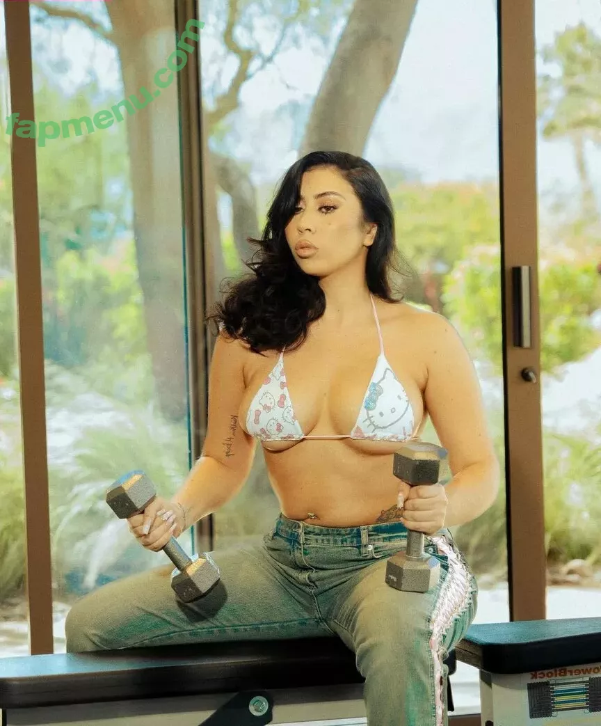 Kali Uchis nude photo #0063 (kaliuchis)