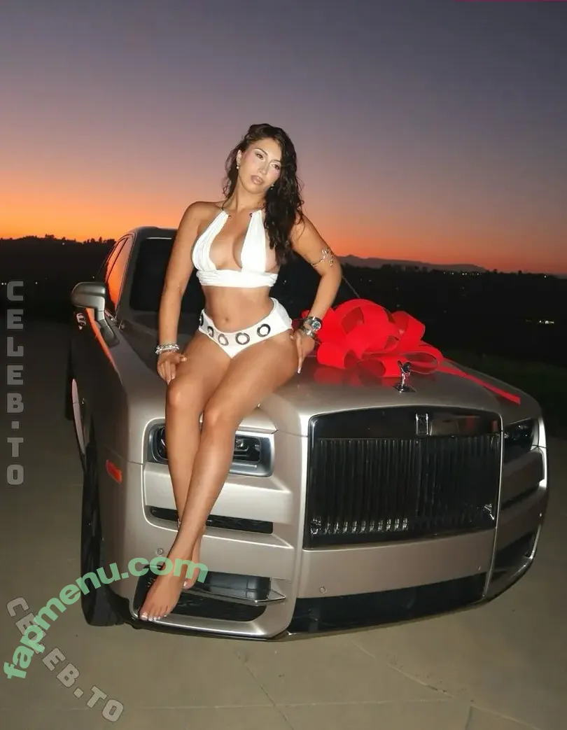 Kali Uchis nude photo #0342 (kaliuchis / spicxyy)