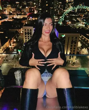 kaliblakexo / kalibellxo nude photo #0012