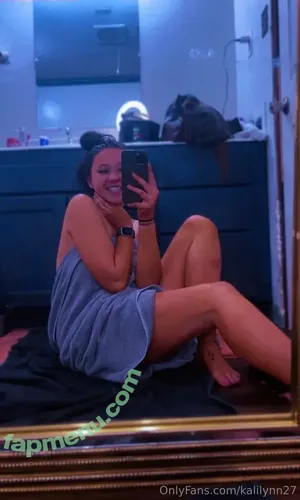 kalilynn27 / kal.cuttie nude photo #0001