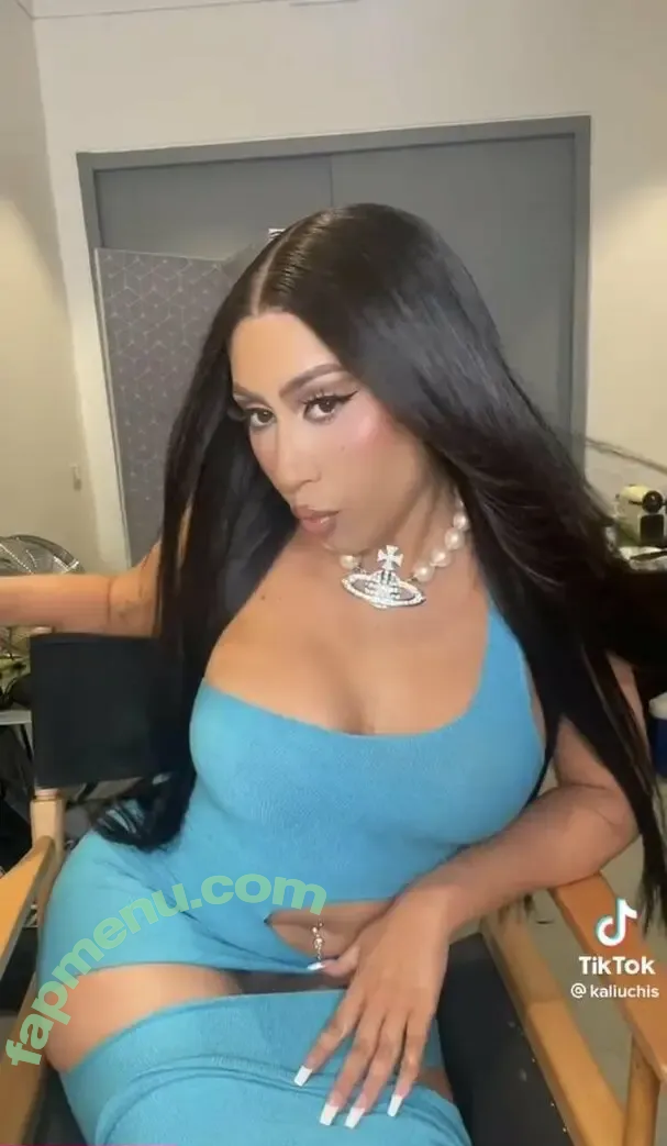 kaliuchis nude photo #0002 (kaliuchis)