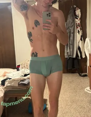 kallen2044 / definitelynotkyleallen nude photo #0171