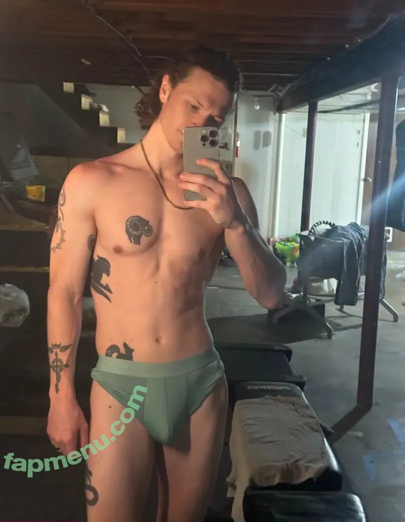 kallen2044 nude photo #0165 (definitelynotkyleallen)