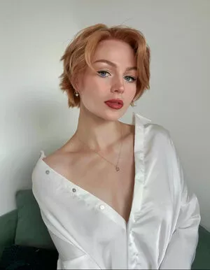 KallMeKris / kriscollins nude photo #0013
