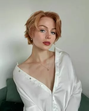 KallMeKris / kriscollins nude photo #0018